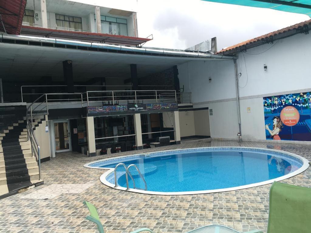 Safari Hotel Iquitos Buitenkant foto